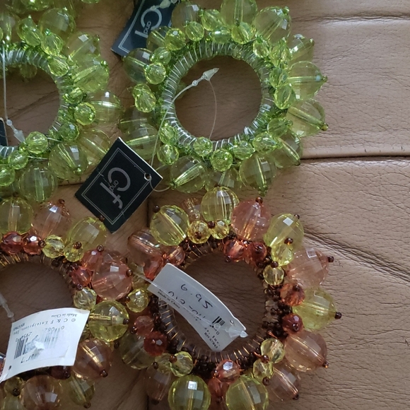 C and F enterprise napkin rings - Picture 2 of 4